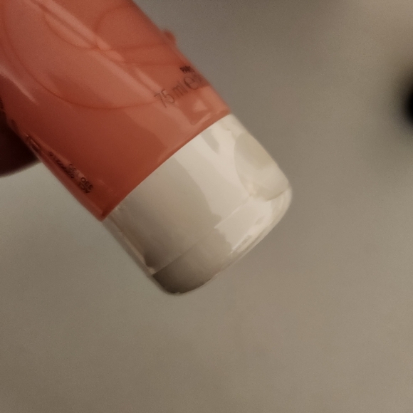 Avene Gentle Exfoliating Gel For All Sensitive Skin 2.5 oz 75ml - Sealed NEW - Picture 4 of 4